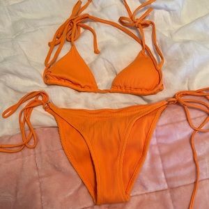 Kulani Kinis Bikini Set!